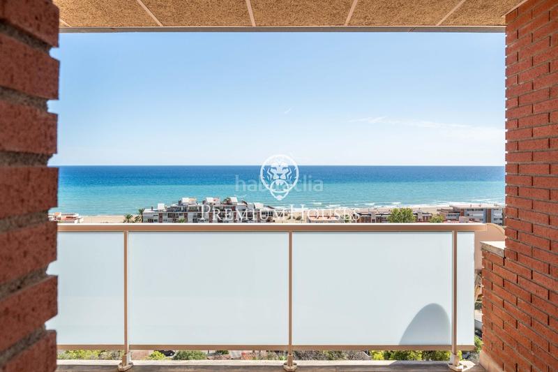 Foto e78321c2-43b5-4cd9-9046-f8e49d7e5f86. Miete dachwohnung mit heizung parking pool in les botigues de Sitges Sitges