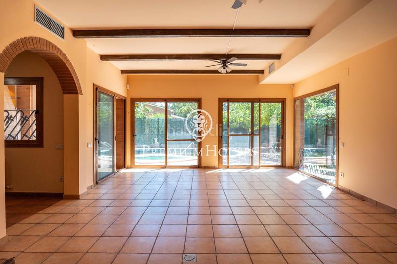 Foto 9ab08be5-7539-4d4b-887d-8e02573166b2. Casa amb calefacció aparcament piscina a Bellamar Castelldefels