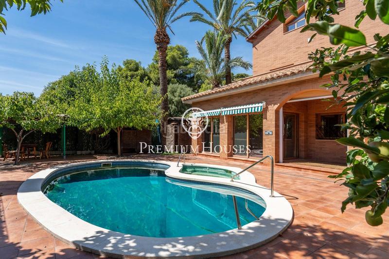 Foto 9d65c226-1980-44bc-aa6d-062dd06db607. Casa amb calefacció aparcament piscina a Bellamar Castelldefels