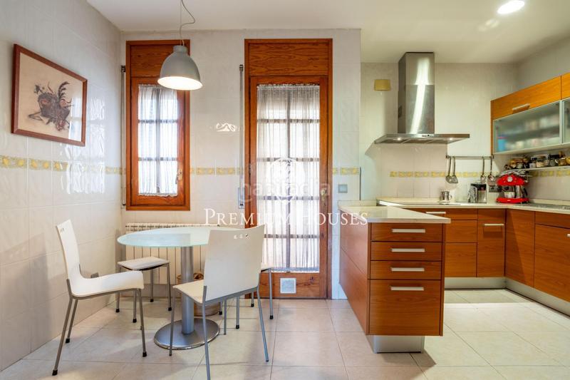 Foto c8c38c46-c2e9-44ea-aa03-4e4262d3c789. Duplex with heating in Centrevila Vilanova i la Geltrú