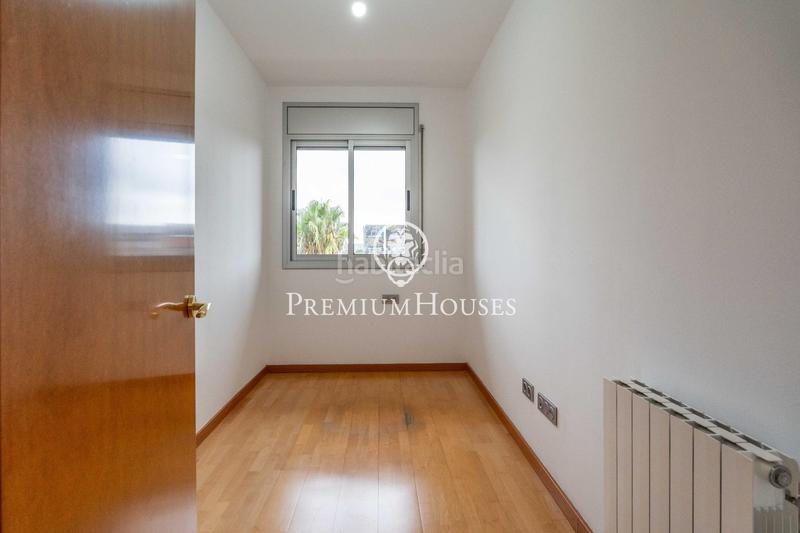 Foto 89d1d6f4-3f43-4891-a201-8ee313b4d48a. Piso  con terraza y vista despejadas en can calderon en Viladecans