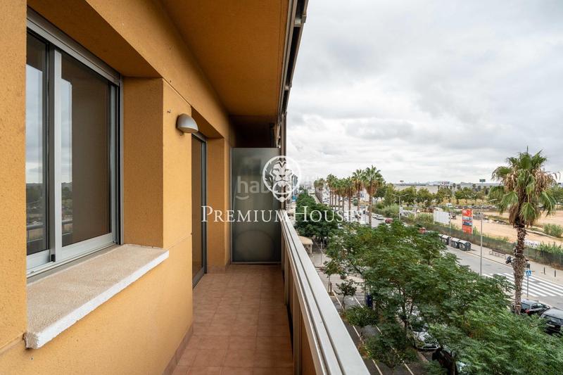 Foto dfb99597-c78c-4617-a93e-12297dfa5090. Piso  con terraza y vista despejadas en can calderon en Viladecans