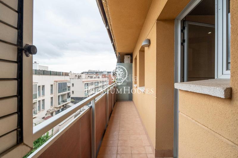 Foto f515b811-a451-4364-9d72-6fab284cab8c. Piso  con terraza y vista despejadas en can calderon en Viladecans