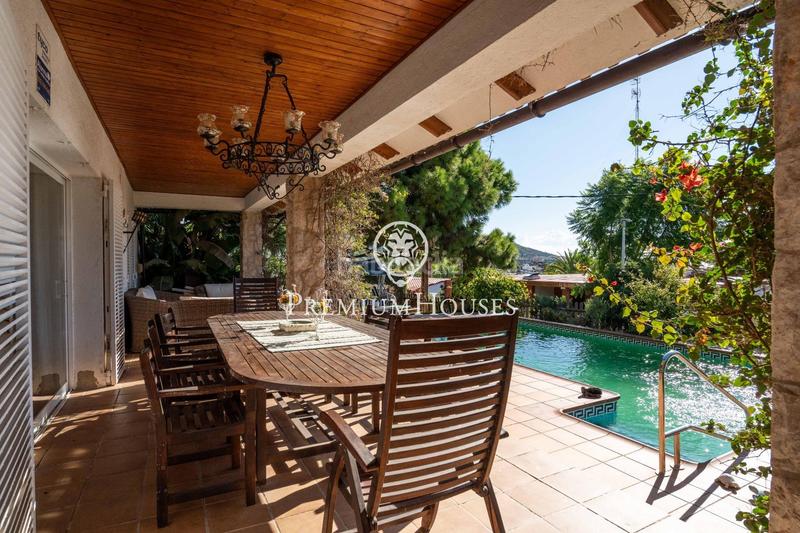 Foto 5ea2fb25-6036-4b0e-96ed-941c338010c4. Casa con riscaldamento parcheggio piscina in Vallpineda-Santa Bàrbara Sitges