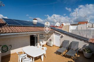 Penthouse in Carrer de pere riudor 11. Ático con terraza en barri de mar
