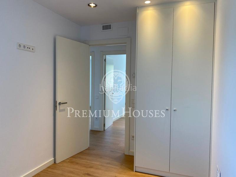 Foto 8b8e2daf-8abc-450e-be83-5adffdaece28. Rent apartment with heating parking pool in Gava Mar Gavà