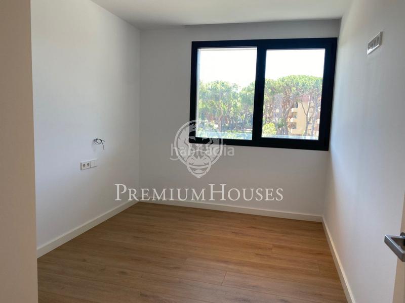 Foto a367e99b-3bfe-45a7-8331-f3747aa46dd3. Rent apartment with heating parking pool in Gava Mar Gavà