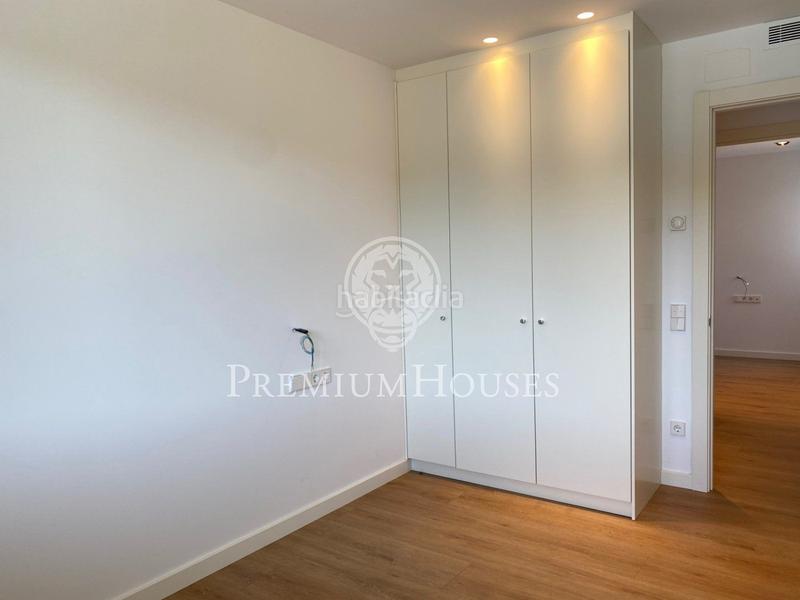 Foto b2a01af4-b245-47ce-a9b8-0c2bed4e88e1. Rent apartment with heating parking pool in Gava Mar Gavà