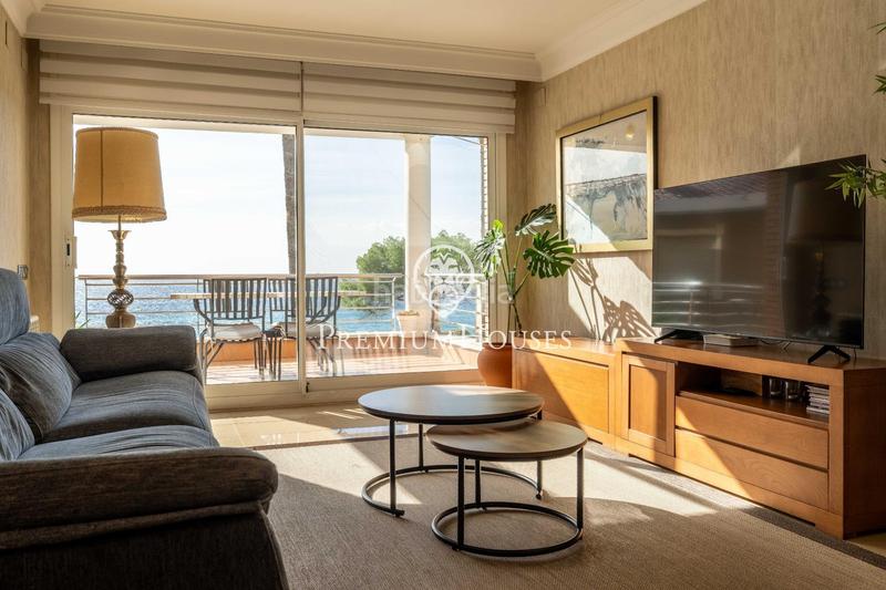 Foto 028afc1e-4ef5-46b6-a3f7-b761bc283bf6. Casa  independiente en primera línea de mar en urbanizacions de Llevant en Tarragona