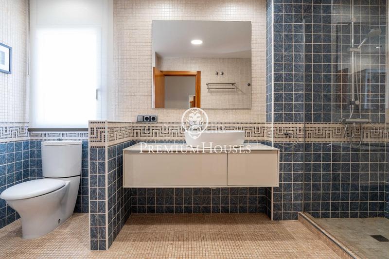 Foto 0b64b7a0-d0d4-4a63-a7d2-371c13821acd. Casa  independiente en primera línea de mar en urbanizacions de Llevant en Tarragona