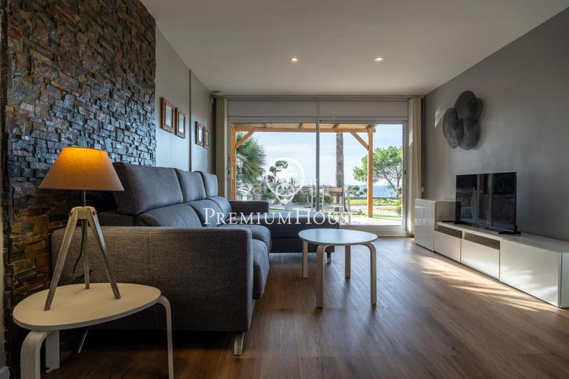 Foto 339b736d-b350-4e44-8239-abe096632f41. Casa  independiente en primera línea de mar en urbanizacions de Llevant en Tarragona