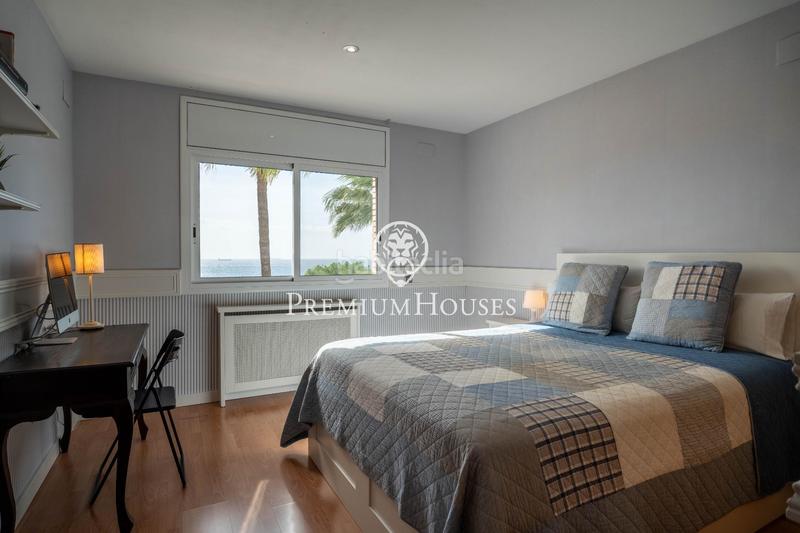 Foto 8c3953c7-408f-4084-91e4-5b2be1fdb989. Casa  independiente en primera línea de mar en urbanizacions de Llevant en Tarragona