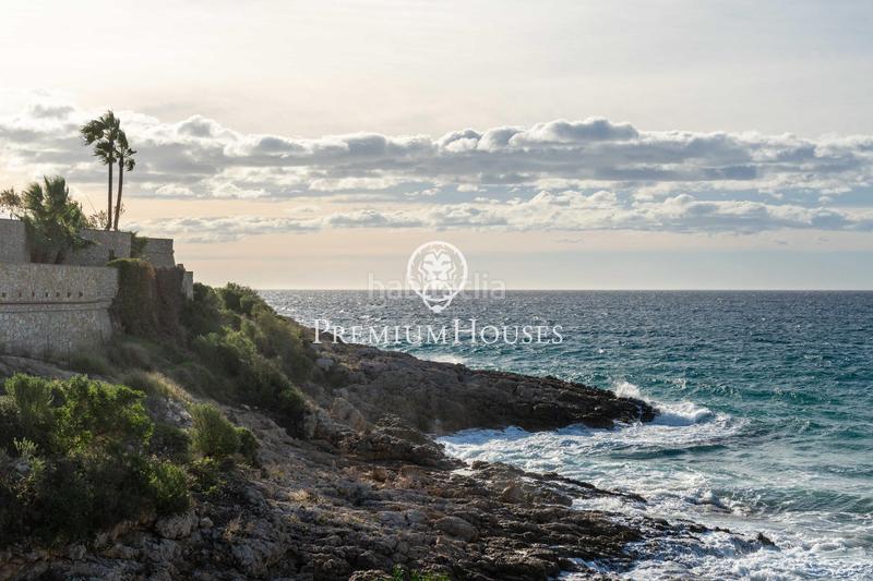 Foto 9d68916f-07b0-4286-ba71-6f380385e4ce. Casa  independiente en primera línea de mar en urbanizacions de Llevant en Tarragona