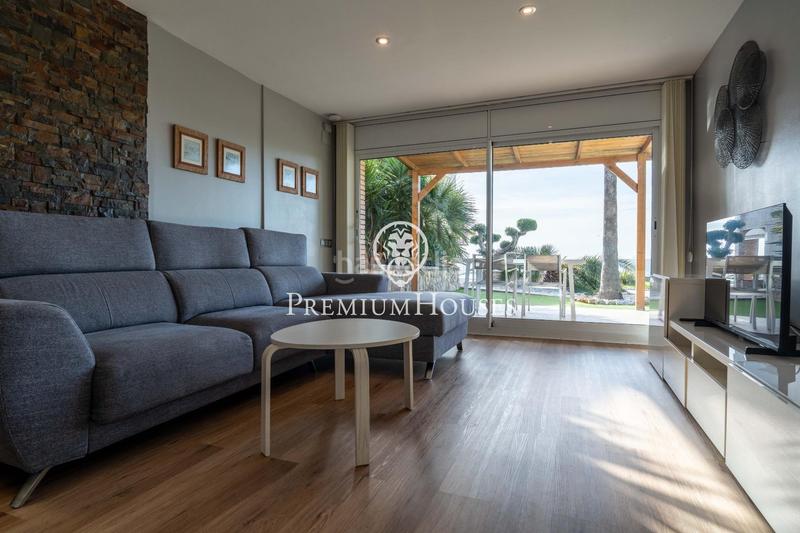 Foto ccbc5a5f-4d71-49e3-9fef-dca452ca8ac9. Casa  independiente en primera línea de mar en urbanizacions de Llevant en Tarragona