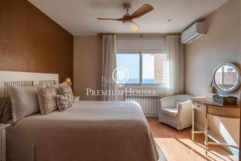 Foto d15b3696-f851-4e90-9c74-df2ccc9b332b. Casa  independiente en primera línea de mar en urbanizacions de Llevant en Tarragona