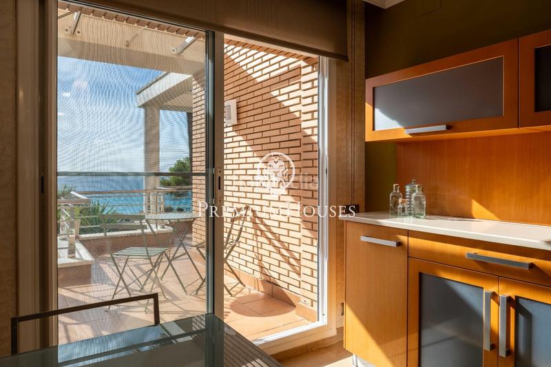 Foto e1d0e01e-fe87-4314-8d73-4153b2343006. Casa  independiente en primera línea de mar en urbanizacions de Llevant en Tarragona