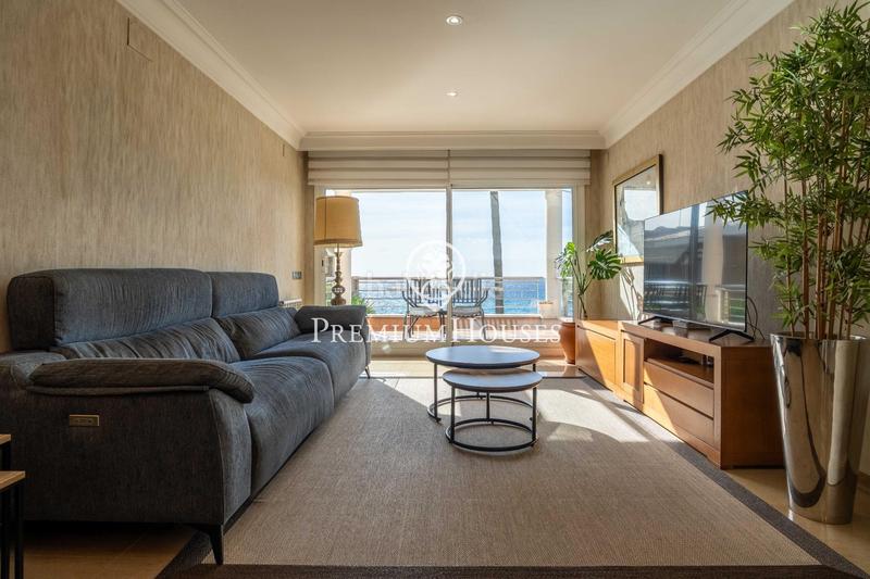 Foto e3d1923a-1a30-4eab-915f-31506bddce10. Casa  independiente en primera línea de mar en urbanizacions de Llevant en Tarragona