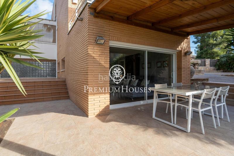 Foto f64c9113-5ced-4162-9e77-af9b3591c86e. Casa  independiente en primera línea de mar en urbanizacions de Llevant en Tarragona