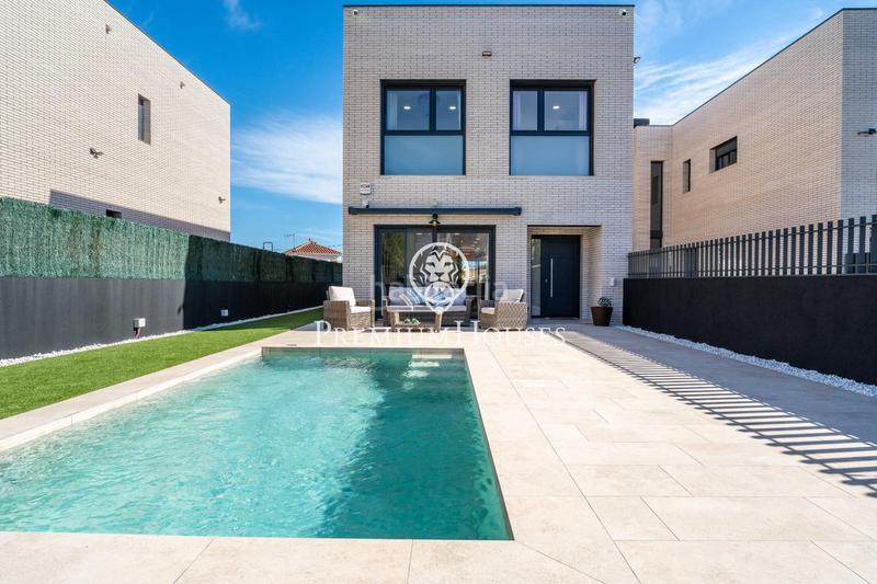 Foto 4616c2e6-0658-458e-8fbf-7f69150ae0ce. House with heating parking pool in Vilafortuny Cambrils