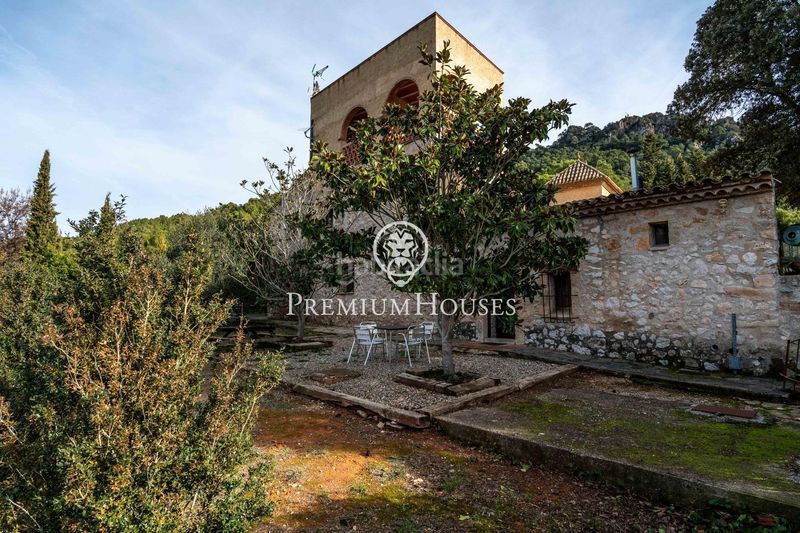 Foto cad929d7-1c2f-45e7-a09b-1ace4e497600. Masia amb calefacció piscina a Montblanc