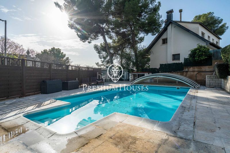 Foto 3529abea-078b-4fa0-bb40-73233f979cdc. Casa amb aparcament piscina a Can Roca Castelldefels