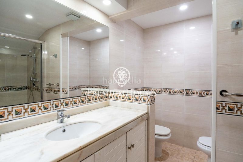 Foto 888a77b9-b767-45cb-b1c6-4639a02754df. Casa amb aparcament piscina a Can Roca Castelldefels