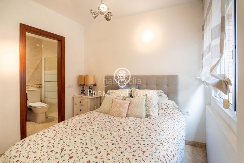 Foto c3ce5065-aa70-4c49-85d9-340125e6345d. Casa amb aparcament piscina a Can Roca Castelldefels