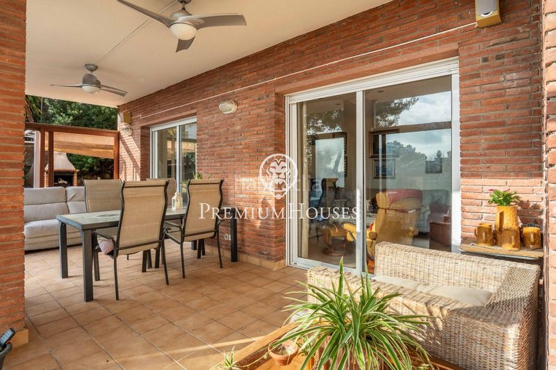 Foto e068a60c-020f-4e96-b256-03e128f4b895. Casa amb aparcament piscina a Can Roca Castelldefels