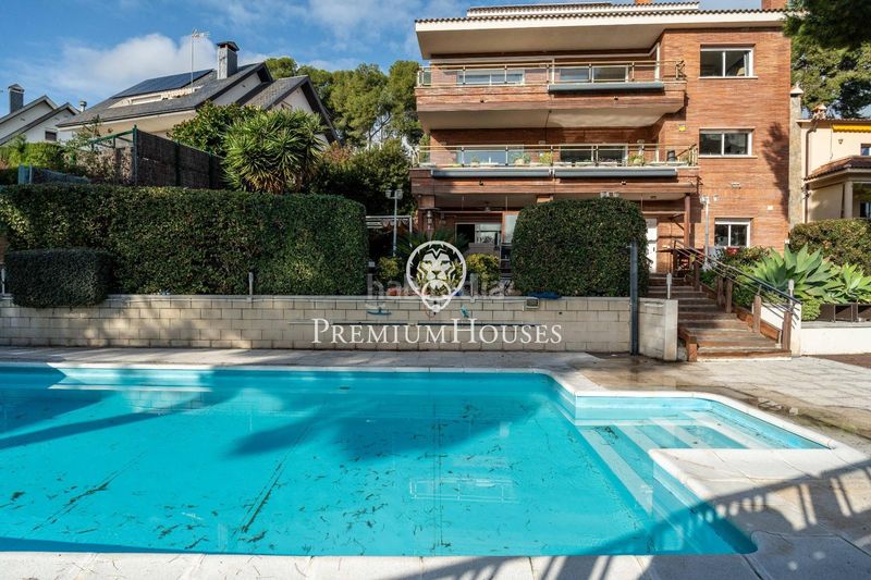 Foto ecae90db-aa61-42ed-8eed-885fe2ec23fb. Casa amb aparcament piscina a Can Roca Castelldefels