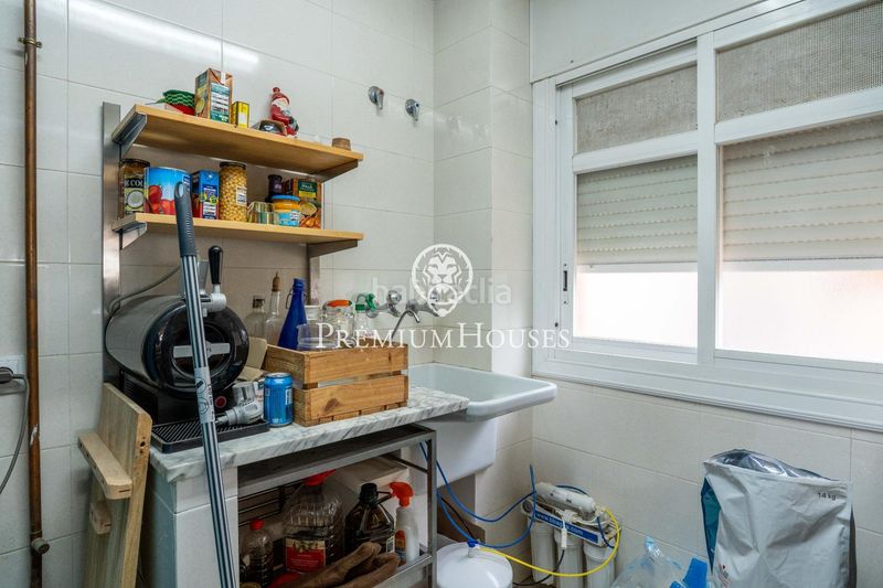 Foto ed072169-e88b-4505-a074-44574d1c2164. Casa amb aparcament piscina a Can Roca Castelldefels