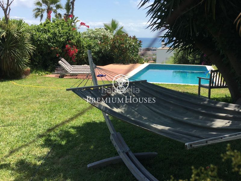 Foto 86b04076-ebe9-4d27-bca5-0e50c93fd1a7. Casa amb calefacció aparcament piscina a Vallpineda-Santa Bàrbara Sitges