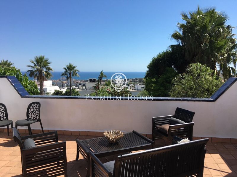 Foto 98238118-4dfc-4d72-b818-ee1838a2e79c. Casa amb calefacció aparcament piscina a Vallpineda-Santa Bàrbara Sitges