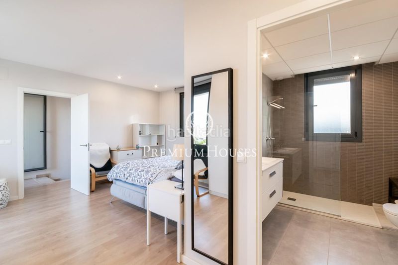 Foto d8660d66-7a79-4312-bd2c-00c31fffa3c2. Lloguer àtic amb aparcament piscina a La Plana Sitges