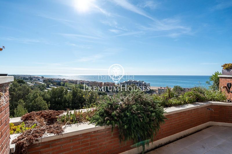 Foto 4e8293f6-3c4e-47ba-a153-5eeec7487357. Àtic amb calefacció aparcament piscina a les botigues de Sitges Sitges
