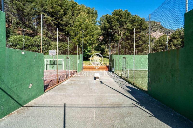 Foto df356daa-dd77-49d0-9d71-d7519616948c. Àtic amb calefacció aparcament piscina a les botigues de Sitges Sitges