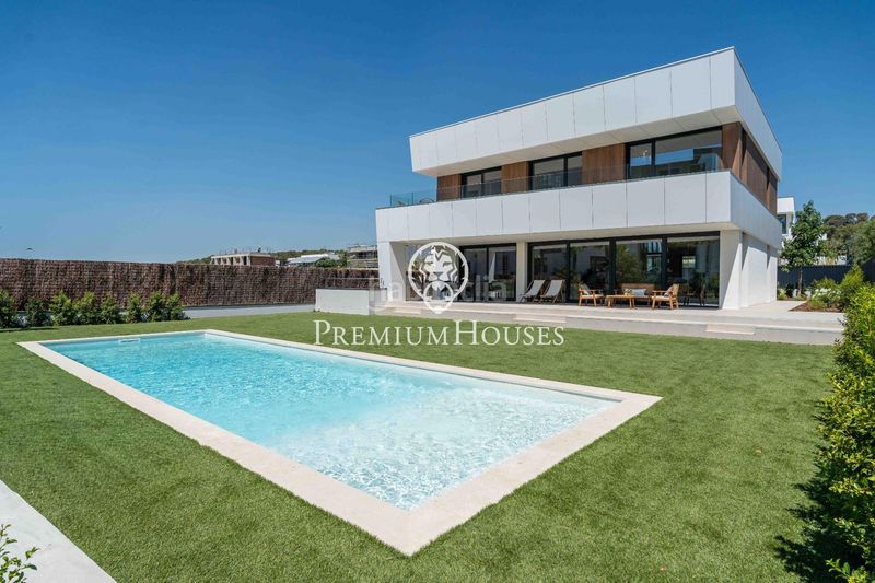 Foto 39a8469b-7f25-4f7b-b70e-8ba0187d4c85. Casa amb calefacció aparcament piscina a Can Pei Sitges