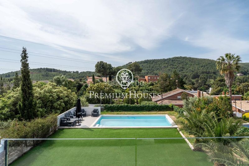 Foto a6eeee77-c28a-49a2-90a8-447f2f8e179a. Casa amb calefacció piscina a La Sentiu Gavà