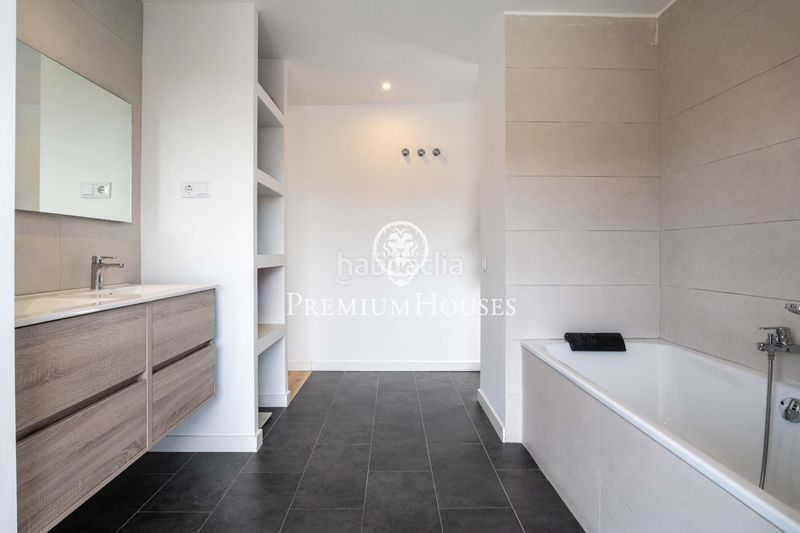 Foto b0339caa-ab4c-4576-98ad-a25ca2452098. Casa amb calefacció piscina a La Sentiu Gavà