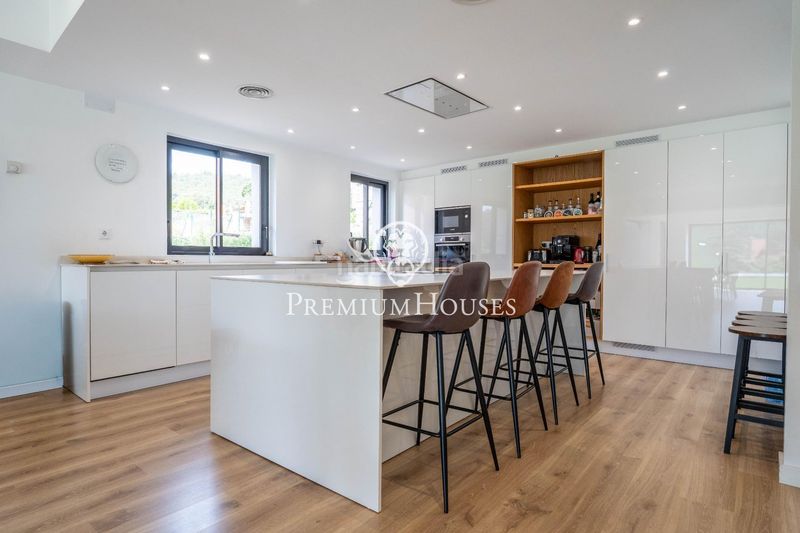 Foto cc43c8b3-94b7-40e1-bfb8-a7272f369cc8. Casa amb calefacció piscina a La Sentiu Gavà