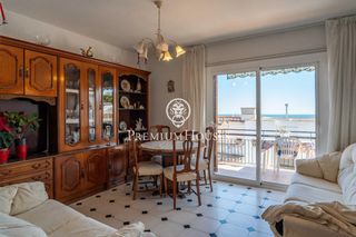 Pis a Els Molins - Pins Vens. Piso con vistas al mar en poble sec