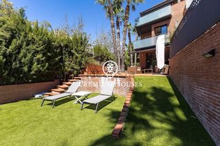 Maison jumelée à Ametllers - Poble Sec. Adosado con piscina en la plana