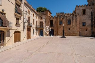 Casa a La Mora. Casa de pueblo señorial en ferran