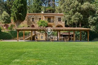 Masia a Alcover. Finca rústica con piscina en alcover