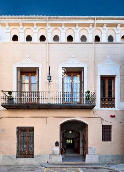 Foto 9e70150a-d212-47ef-aff5-a6b0e94b75d4. Edifici a Xerta