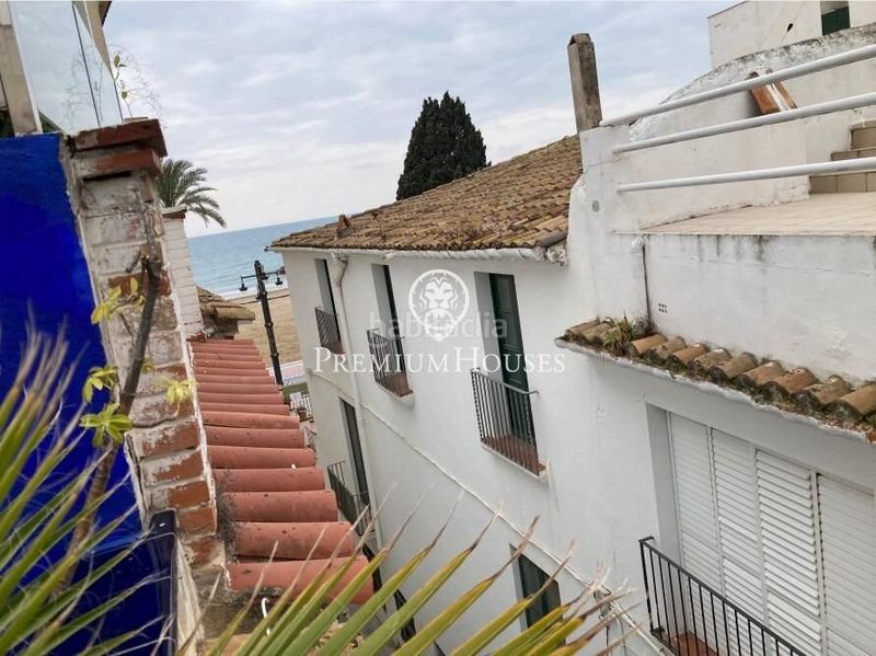 Foto ed3475f8-ee0f-4e1f-8e1d-620cf67f65fd. Casa amb calefacció a Centre Sitges