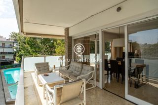 Miete Etagenwohnung in Can Girona - Terramar - Vinyet. Piso esquinero con piscina comunitaria en el vinyet