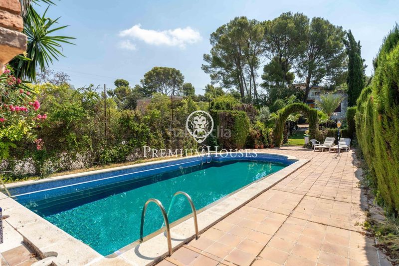 Foto 3eaaad5c-b626-4cb0-9423-14623575d2c2. Casa amb piscina a Secuita (La)