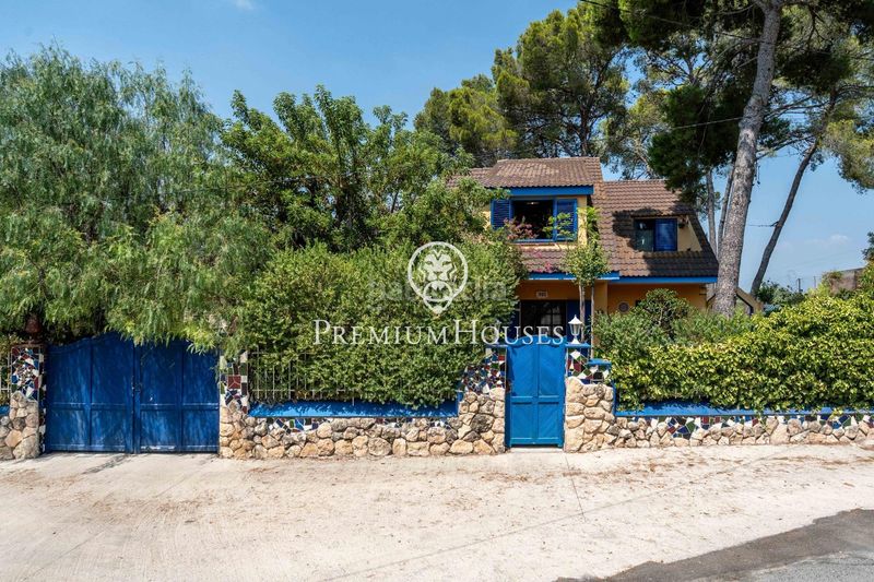 Foto 9872838f-25e9-4178-8769-244bde7d4f86. Casa amb piscina a Secuita (La)