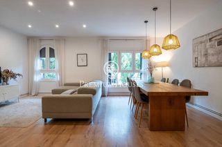Appartamento in Eixample. Piso con terraza en la rambla nova
