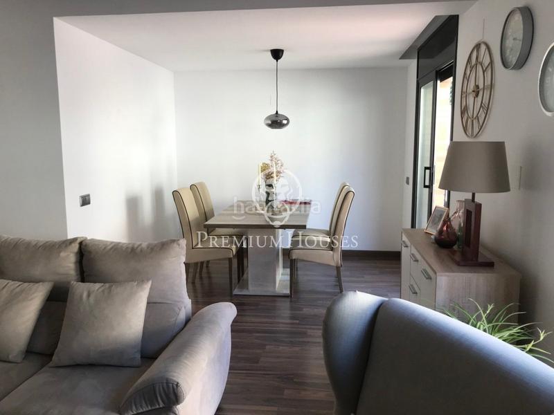 Foto 504f470e-608e-454a-81d9-0d8fa9dbc8d7. Maison jumelée avec chauffage parking piscine dans Mas romeu Calafell